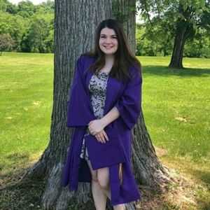 Meet your Posher, Peg